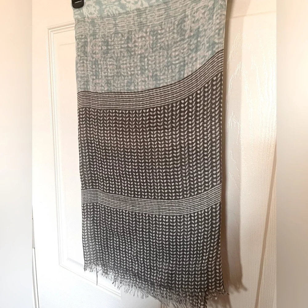Steve Madden Scarf